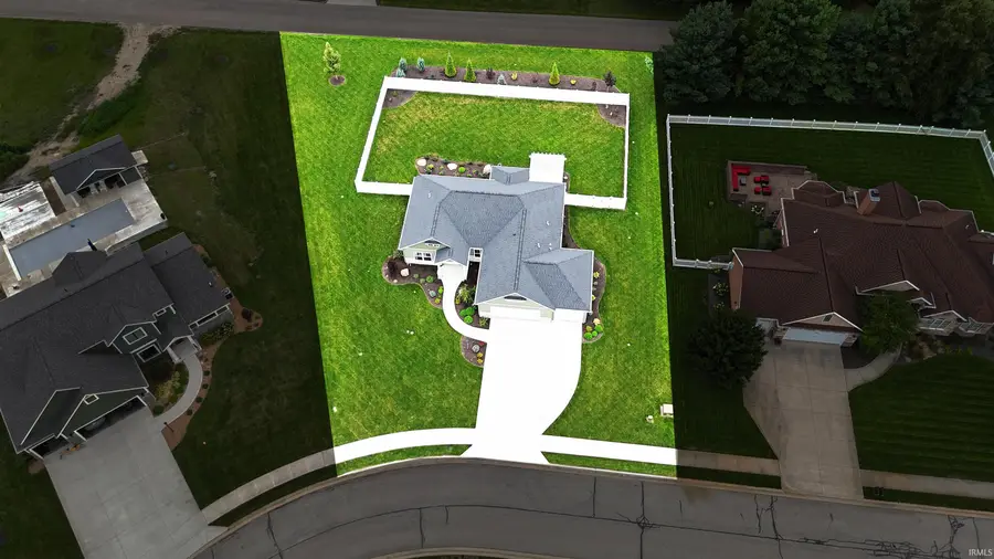 1207 E Dresdin Drive, Warsaw, IN 46580 - #2