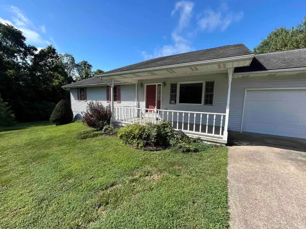2779 E Beechwood Lane, Vincennes, IN 47591