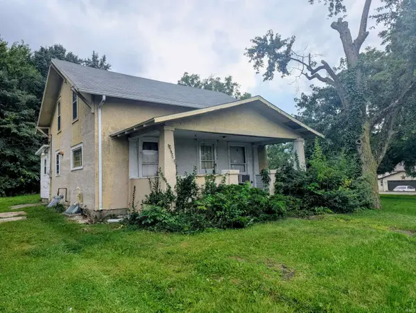 2206 Lincoln Avenue, Goshen, IN 46528