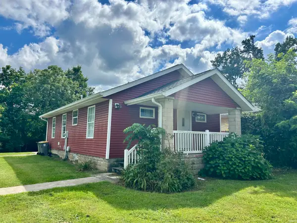 913 W Gourley Pike, Bloomington, IN 47404