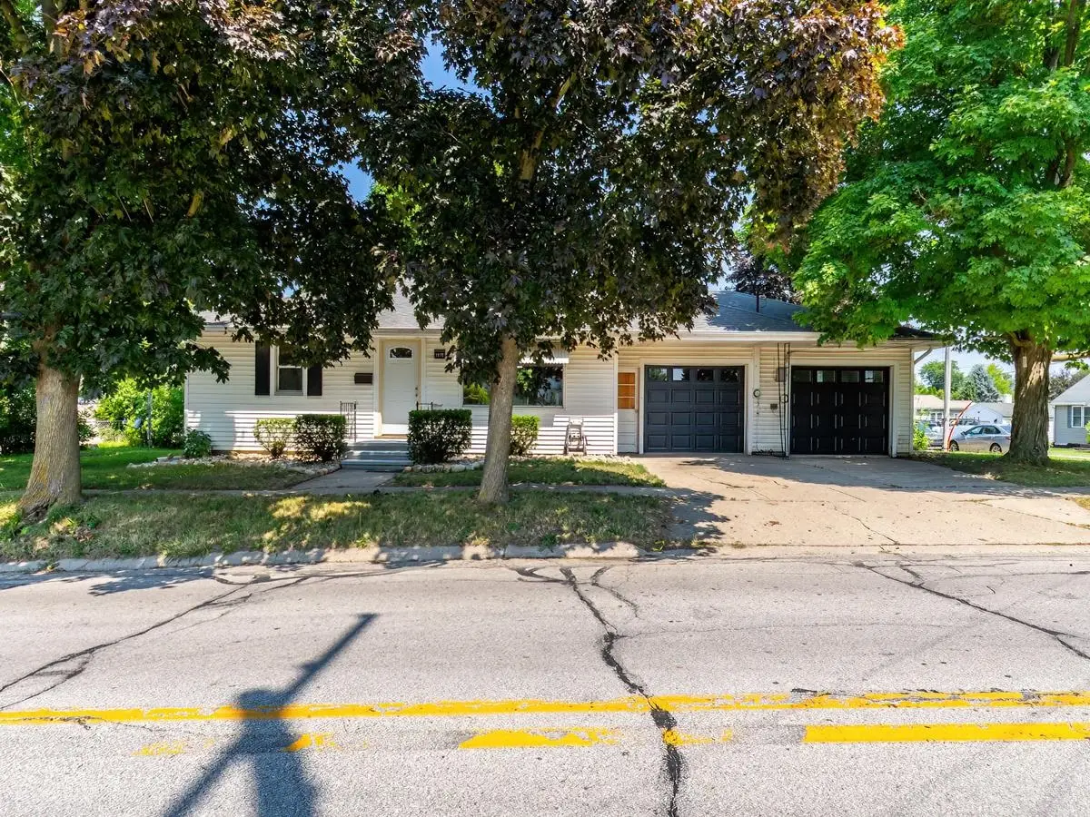 107 E Felicity Street, Angola, IN 46703 - #1