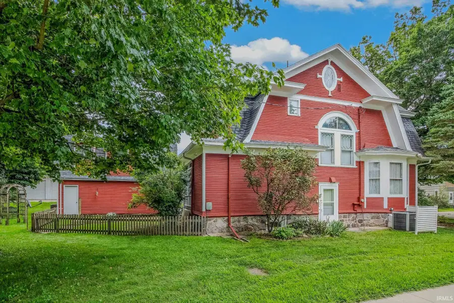 310 W Spring St, Lagrange, IN 46761 - #3