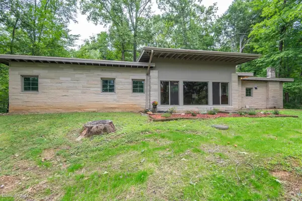 321 W Sylvan Lane, Bloomington, IN 47404
