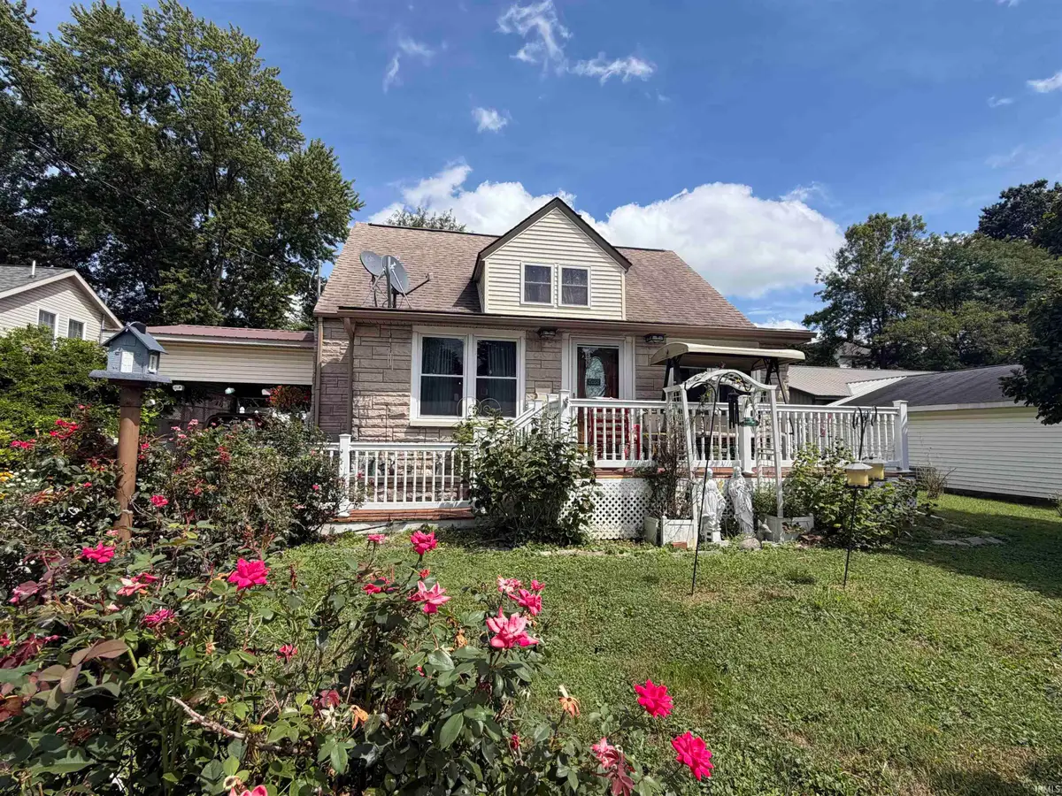 702 NW 2nd Street, Washington, IN 47501 - #1