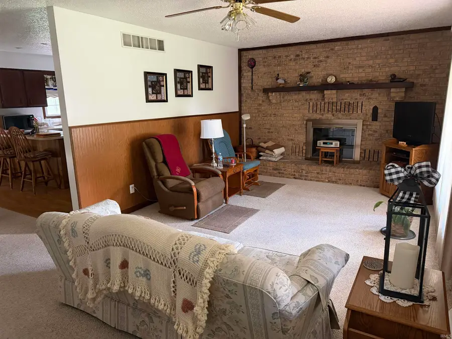 9101 Shoreline Drive, Wadesville, IN 47638 - #2