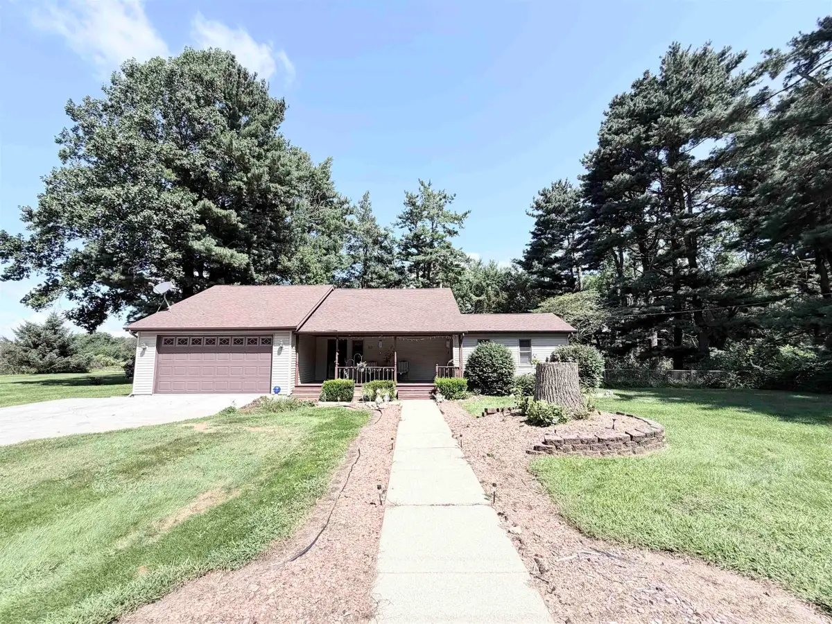 617 W Cedar Street, North Liberty, IN 46554 - #1