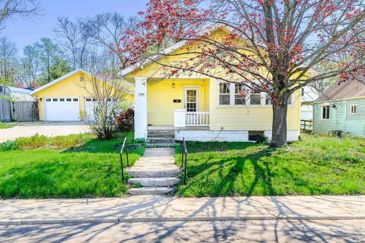 1309 S Lincoln Street, Bloomington, IN 47401 - #1