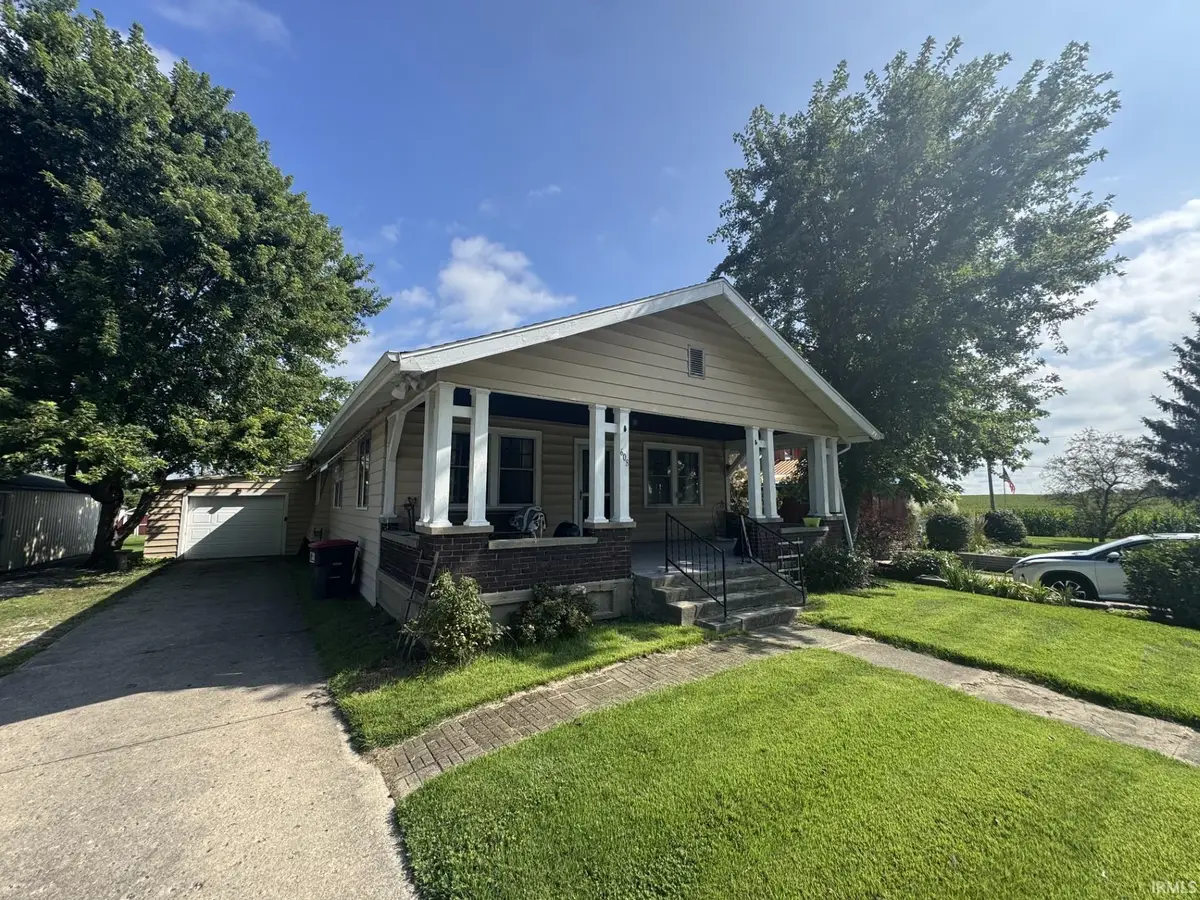 608 E 3rd Street, Brookston, IN 47923 - #1