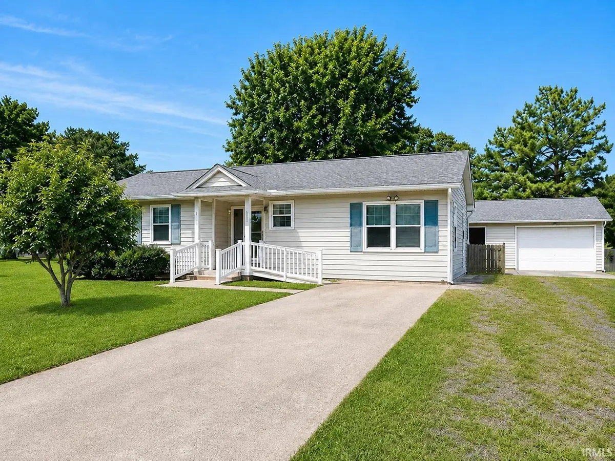 1300 N Byrd Street, Mount Vernon, IN 47620 - #1