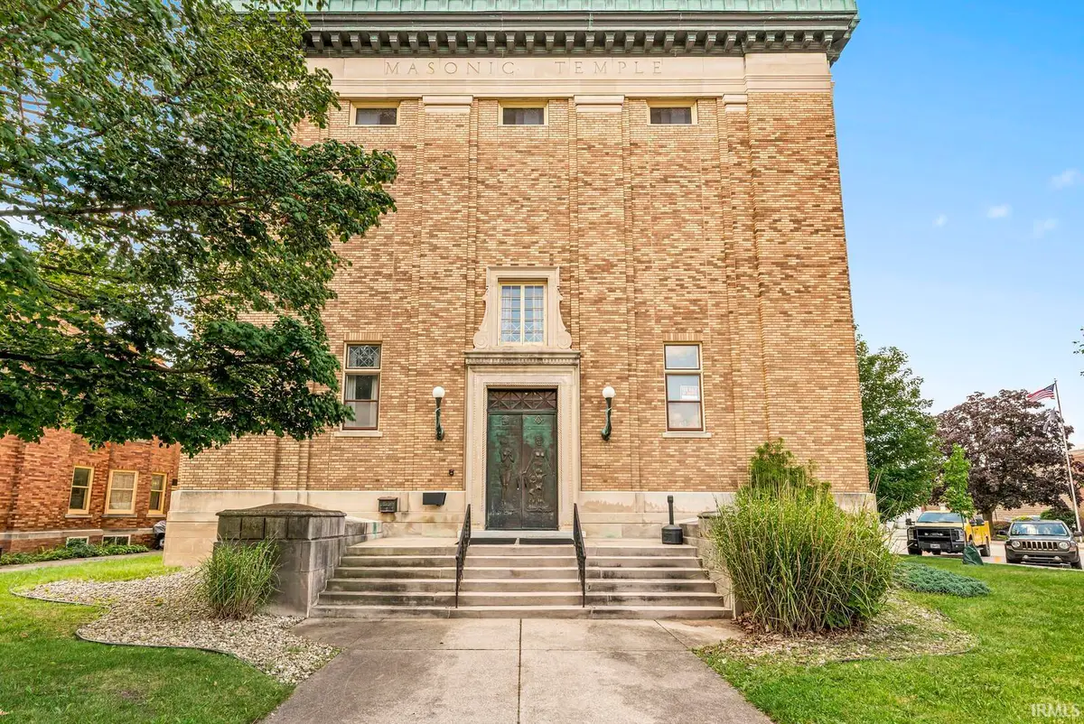 301 S 5th Street, Goshen, IN 46528 - #1
