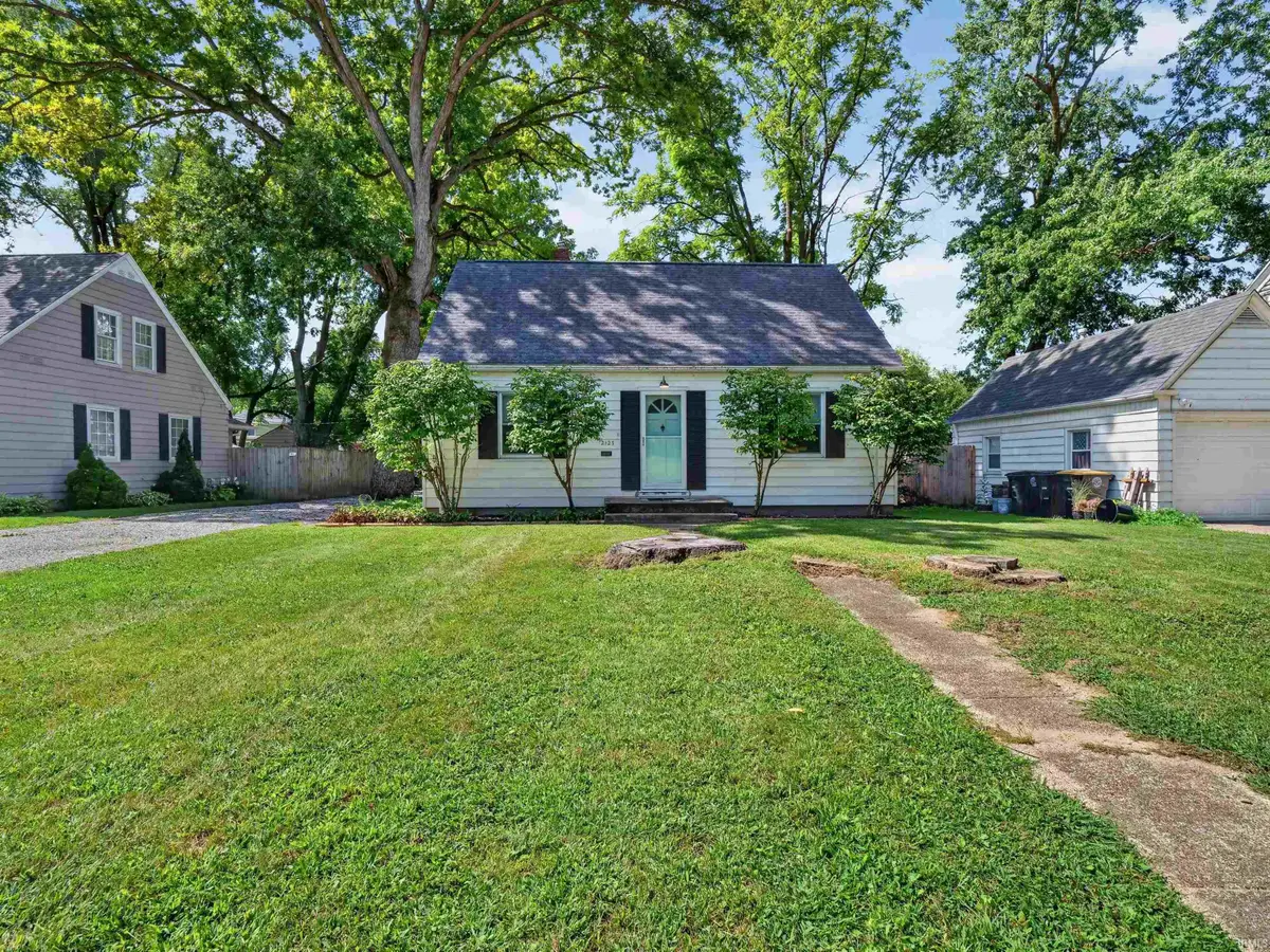2127 Wawonaissa Trail, Fort Wayne, IN 46809 - #1