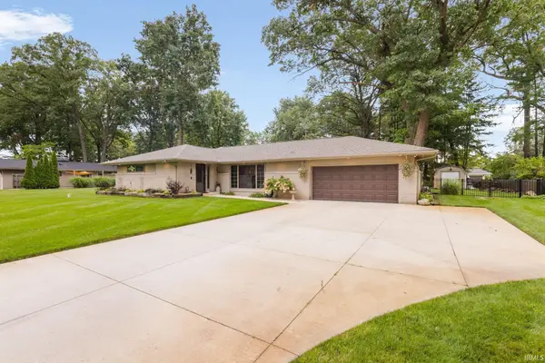 55844 Oak Lane, Elkhart, IN 46514