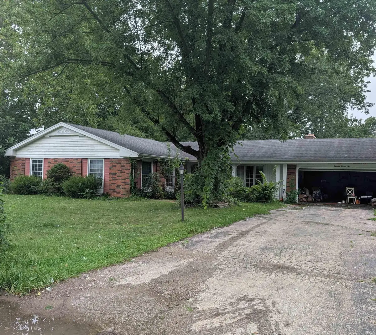 1322 Riding Mall Drive, South Bend, IN 46614 - #1