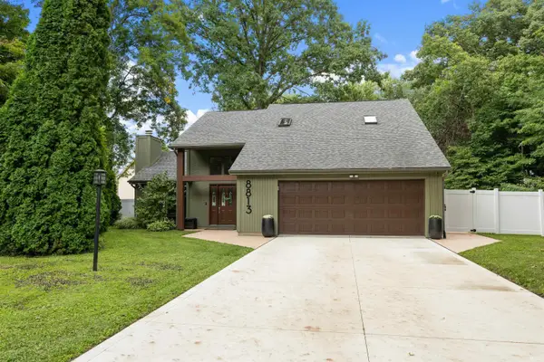 8813 Middleboro Place, New Haven, IN 46774