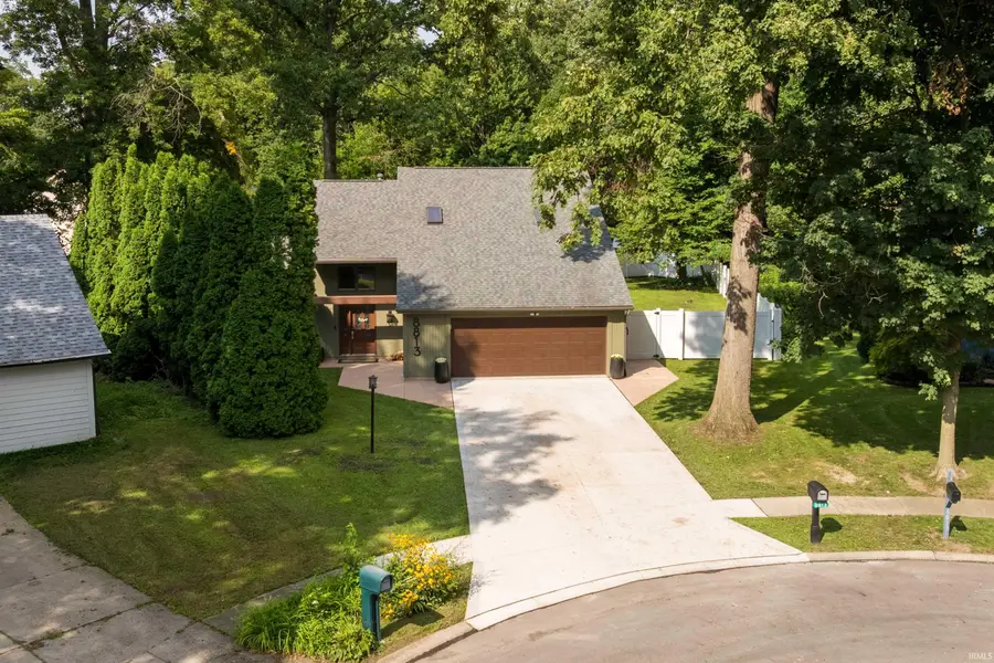 8813 Middleboro Place, New Haven, IN 46774 - #2