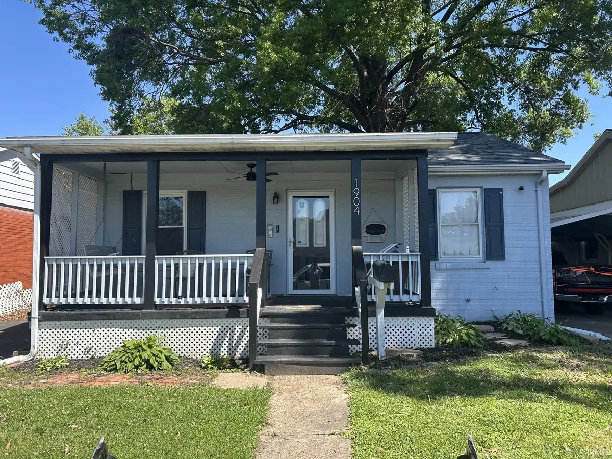 1904 E Delaware Street, Evansville, IN 47711 - #1