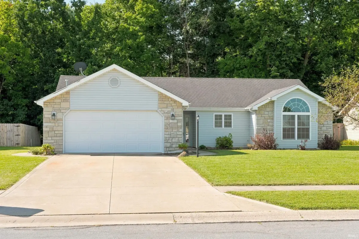 2109 Mcnair Lane, Auburn, IN 46706 - #1
