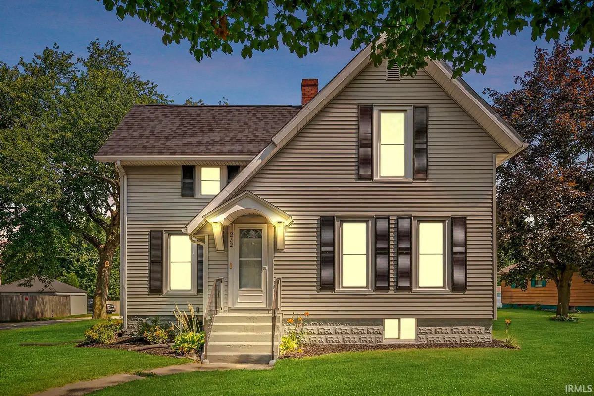 212 E Waterford Street, Wakarusa, IN 46573 - #1