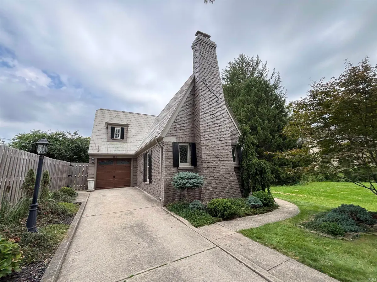 2611 Terrace Road, Fort Wayne, IN 46805 - #1
