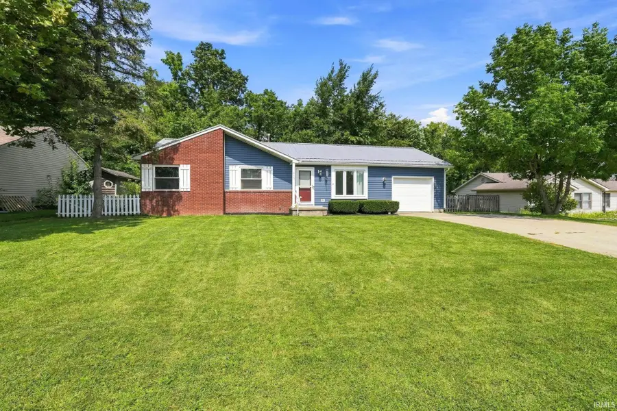 316 Millstone Run, Churubusco, IN 46723 - #2