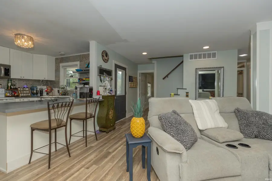6210 Chesapeake Drive, Mount Vernon, IN 47620 - #3