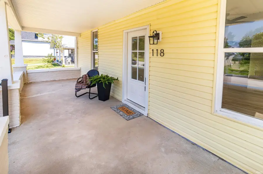 118 S Gibson Street, Oakland City, IN 47660 - #2