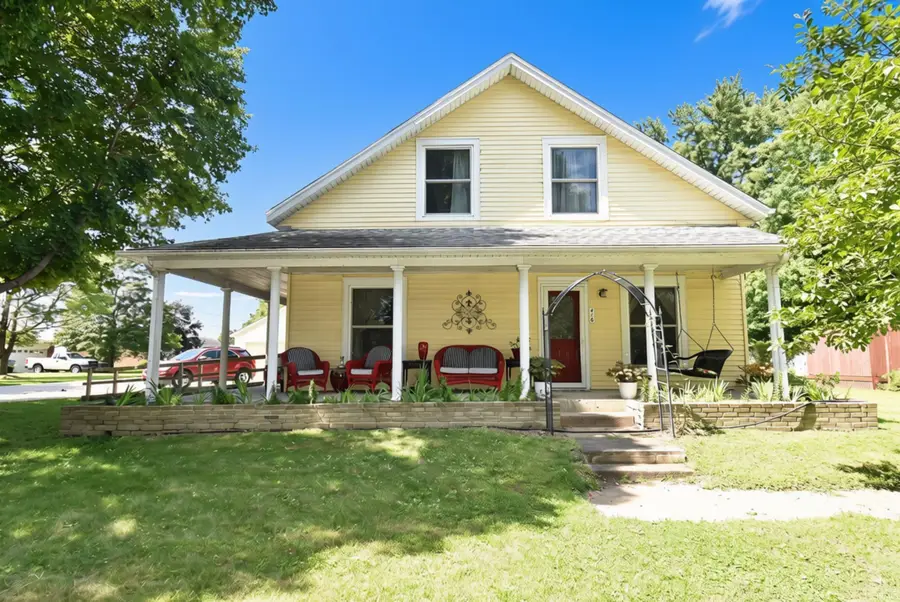 416 S Clinton Street, Boswell, IN 47921 - #2