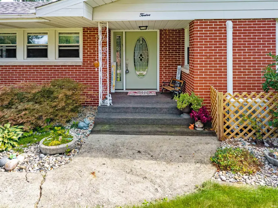 12 Grove Park Drive, Columbia City, IN 46725 - #2