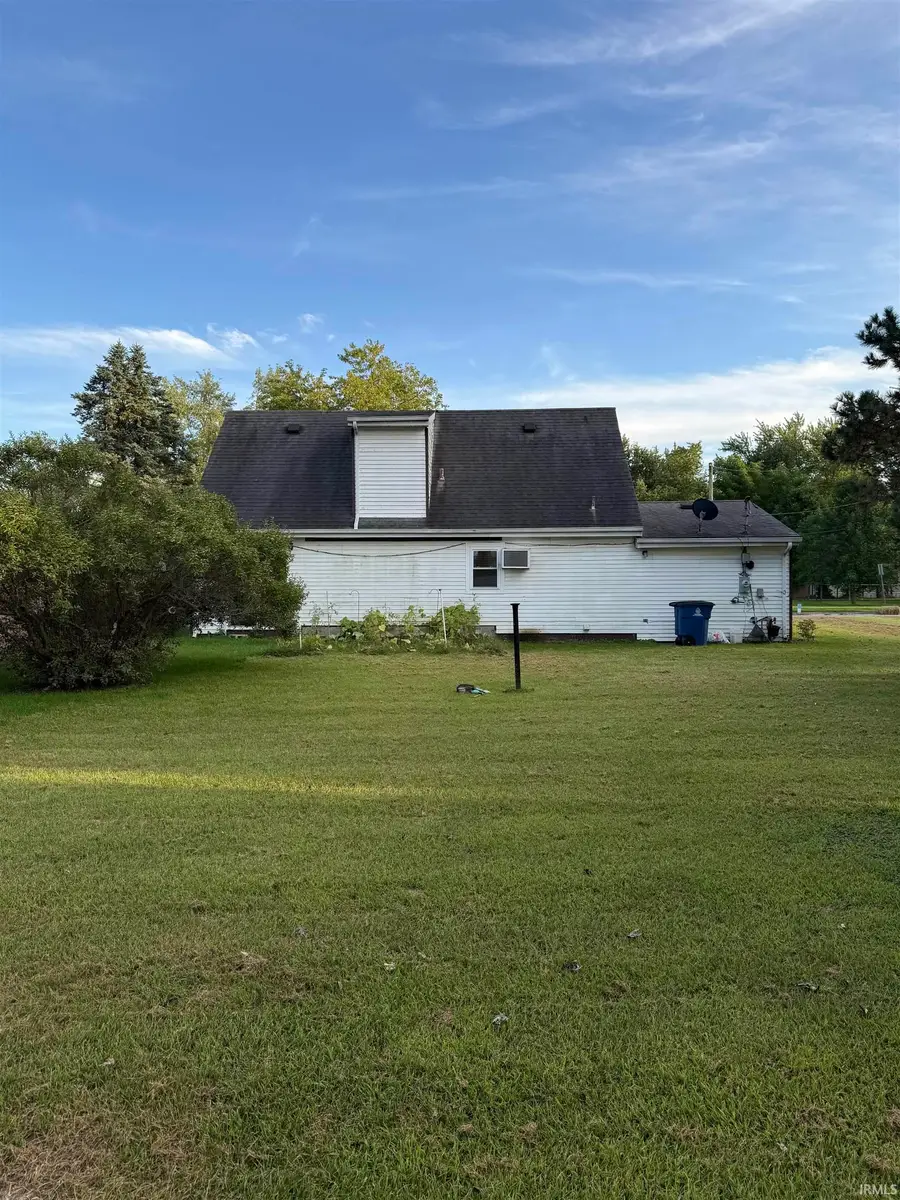 2158 S Fairfield Drive, Marion, IN 46953 - #3