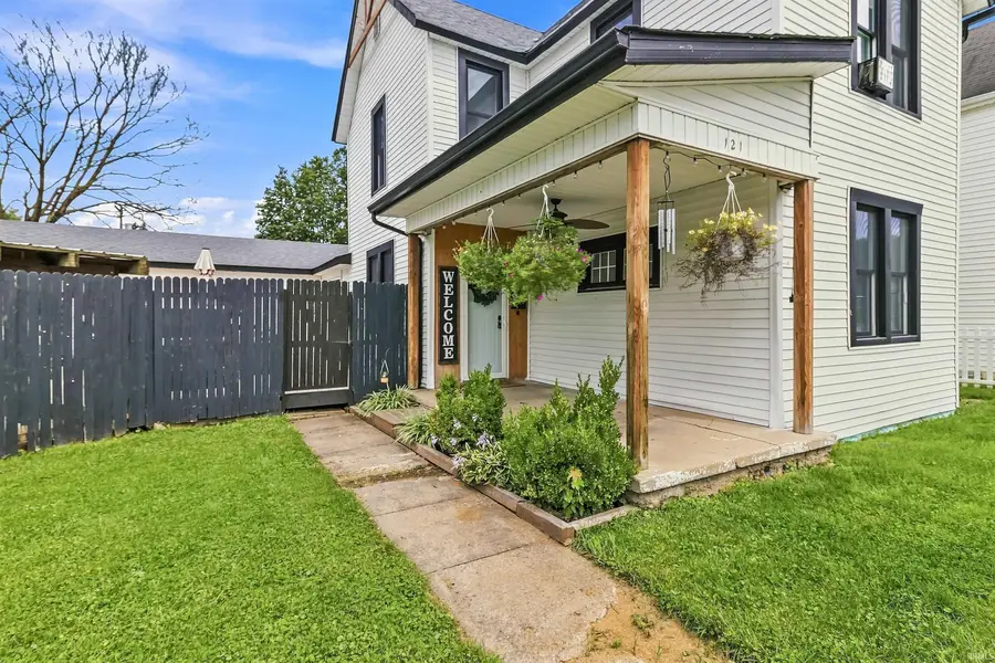 121 E South B Street, Gas City, IN 46933 - #3