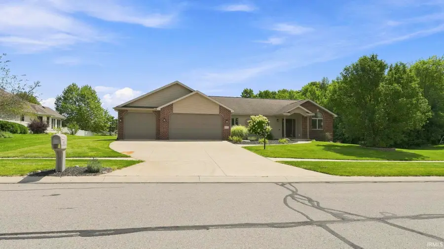 158 N Glenwood Drive, Columbia City, IN 46725 - #2