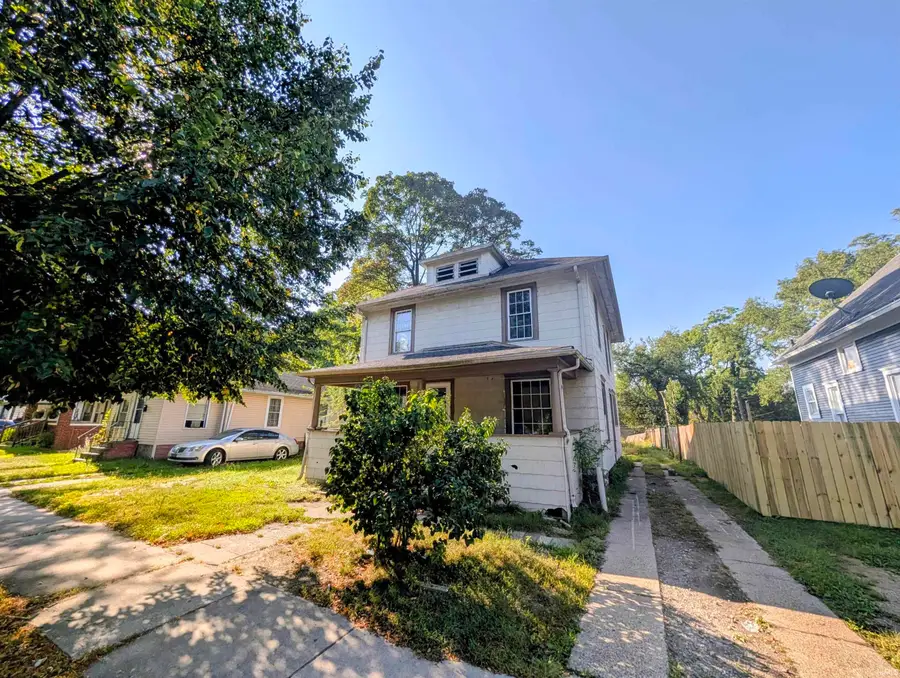 519 W Wolf Avenue, Elkhart, IN 46516 - #3