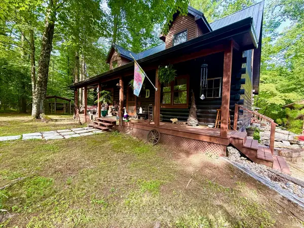 8 Spice Valley Court, Mitchell, IN 47446