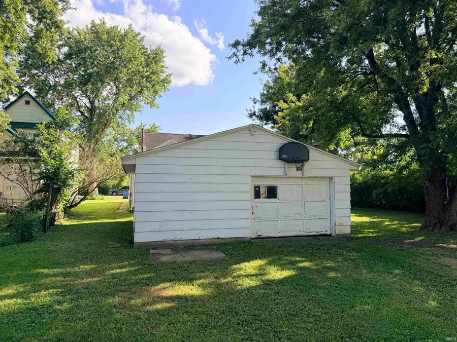 111 E South G Street, Gas City, IN 46933 - #3