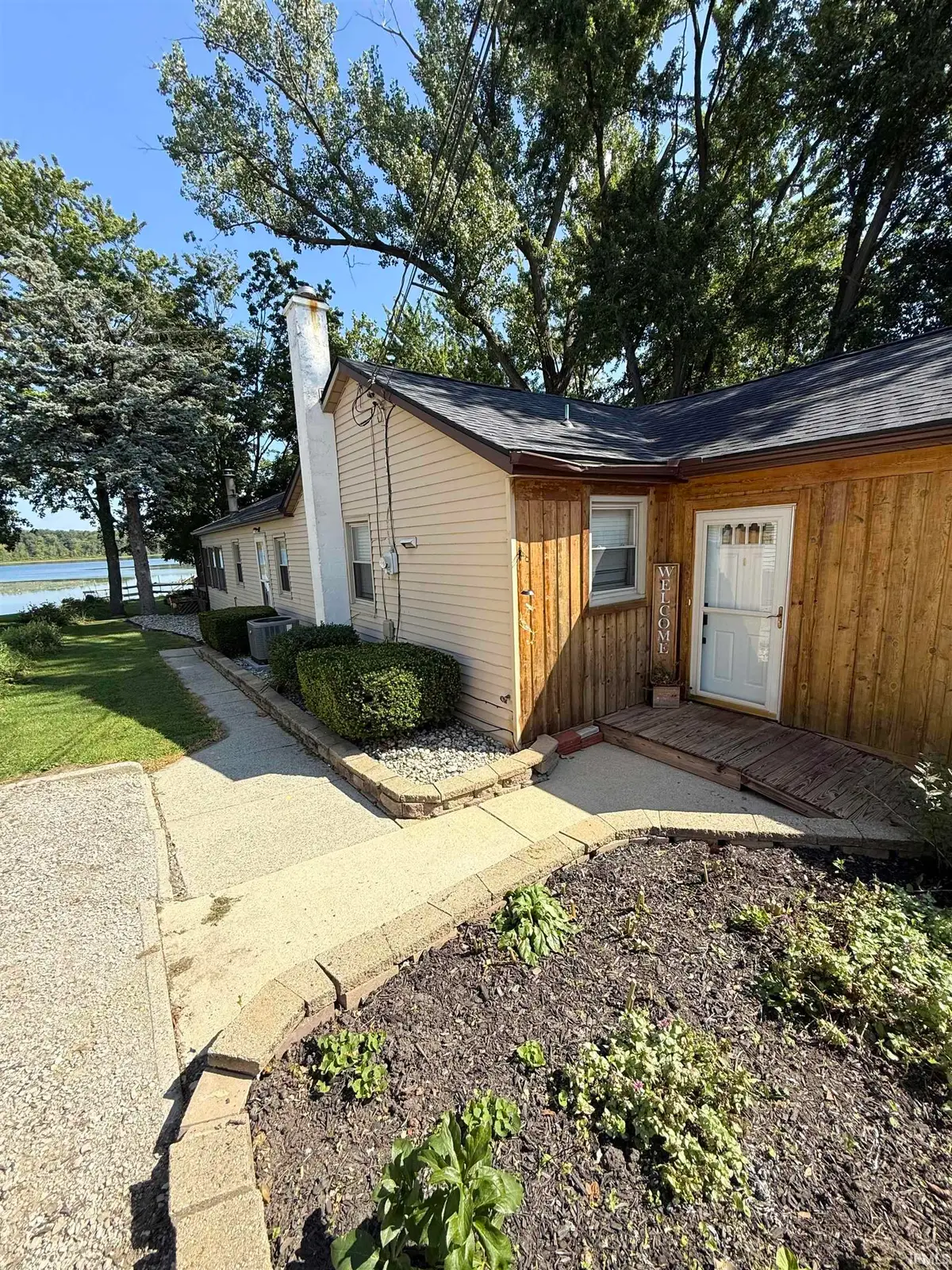 3245 E Colony Avenue, Columbia City, IN 46725 - #1