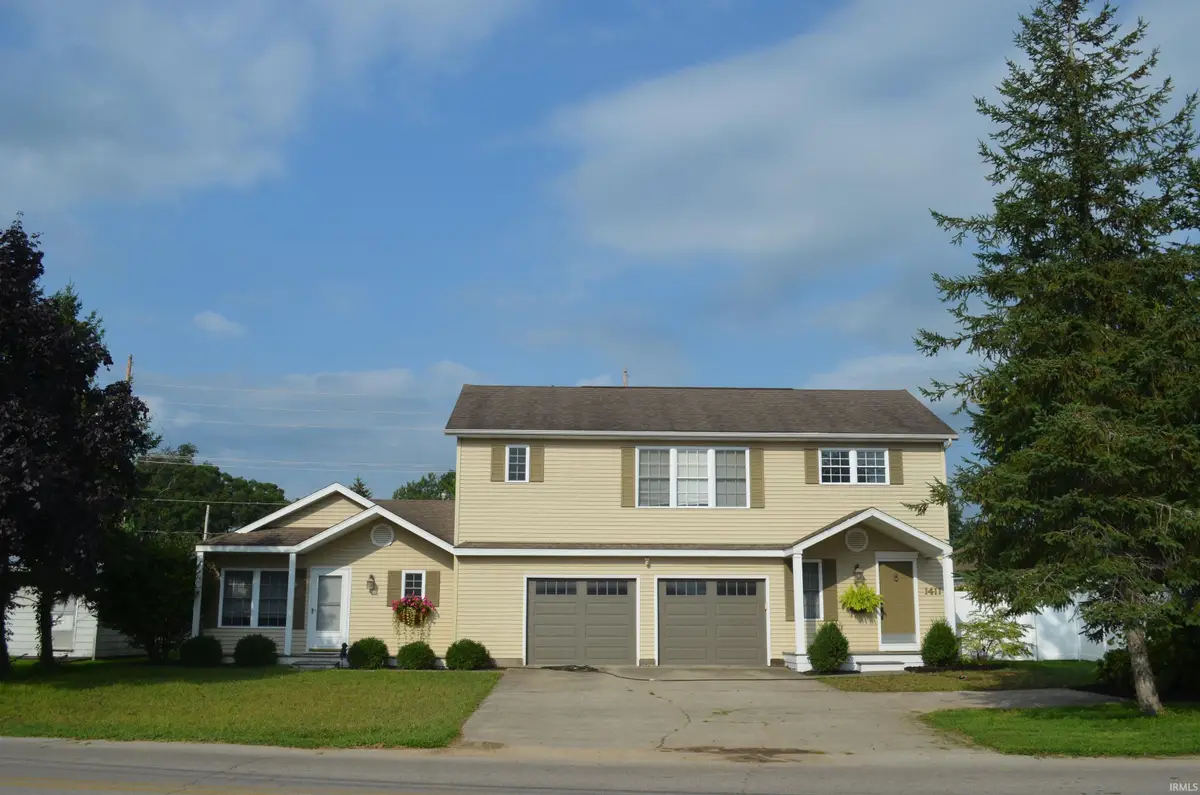 1411 S Harkless Drive, Syracuse, IN 46567 - #1