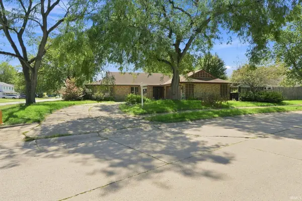 6930 Winnebago Drive, Fort Wayne, IN 46815