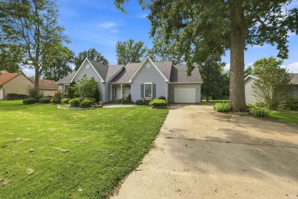 711 Laura Lane, Sweetser, IN 46987
