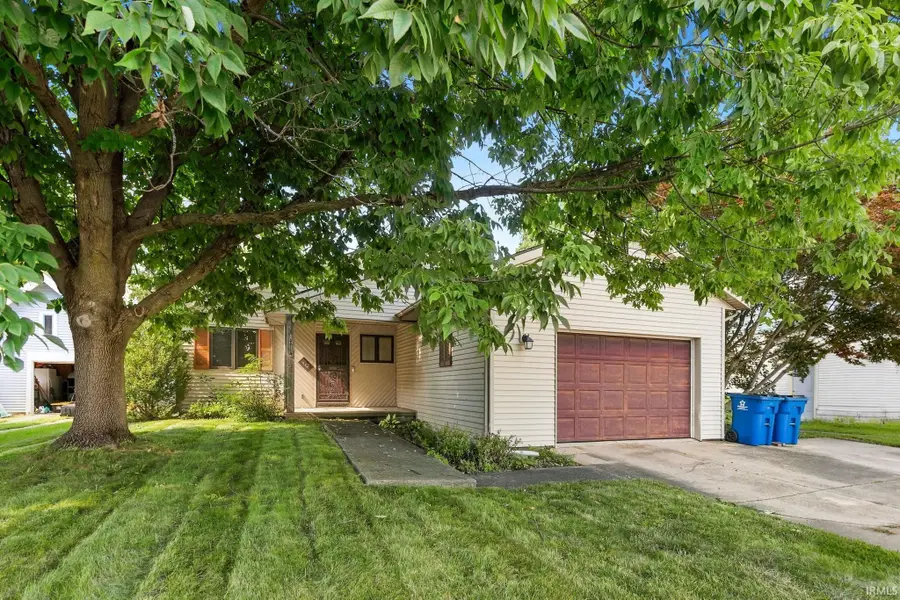 915 Bell Avenue, New Haven, IN 46774 - #2