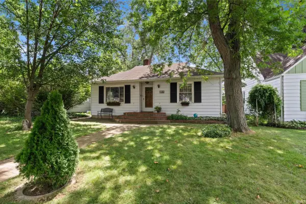 506 Ostemo Place, South Bend, IN 46617