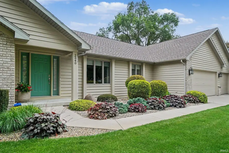 2340 S Clover Lane, Warsaw, IN 46580 - #2