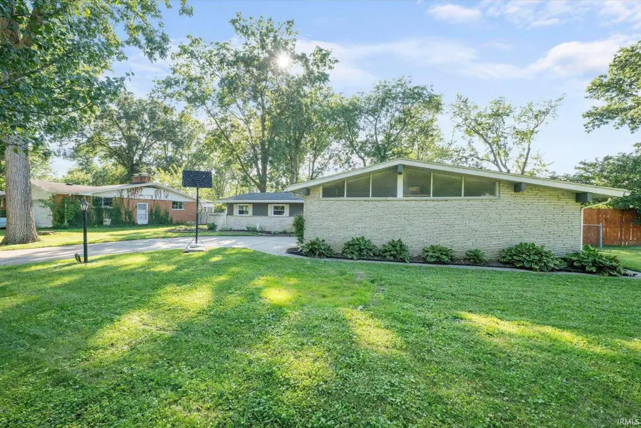 3315 Chancellor Drive, Fort Wayne, IN 46815 - #2