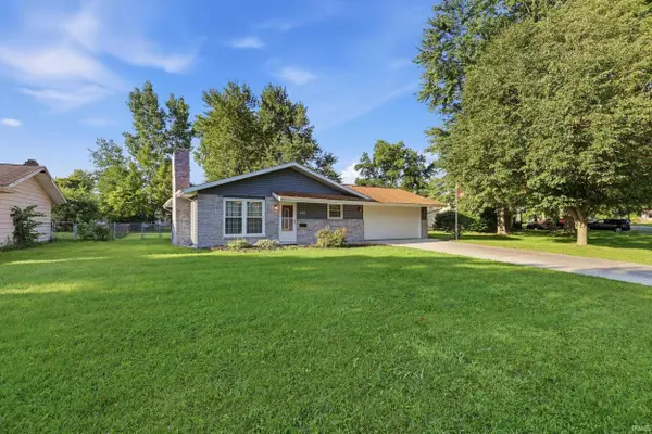 1405 Portage Pass, Auburn, IN 46706