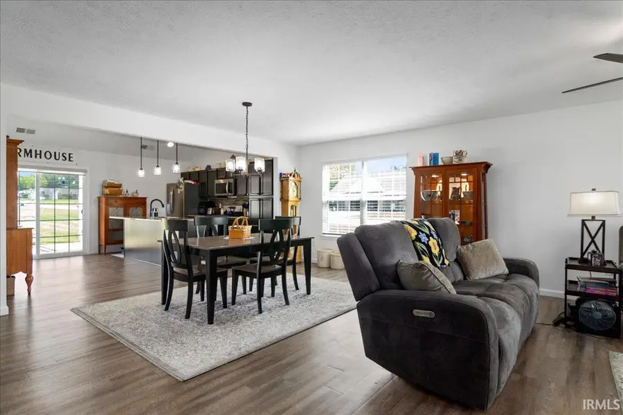 654 S Cathy Drive, Princeton, IN 47670 - #2
