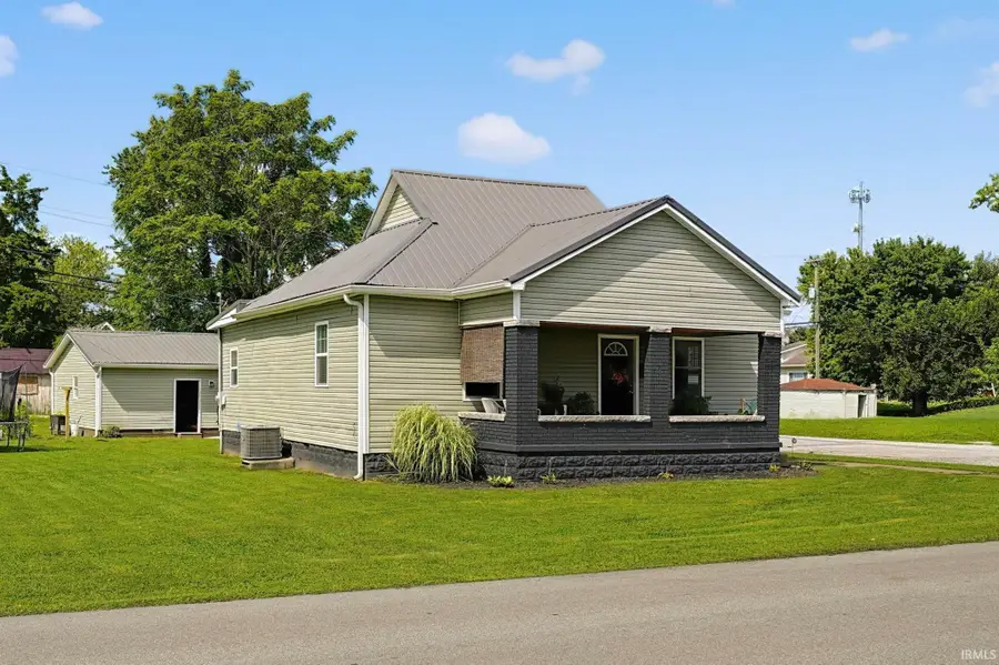 401 W Grissom Avenue, Mitchell, IN 47446 - #2