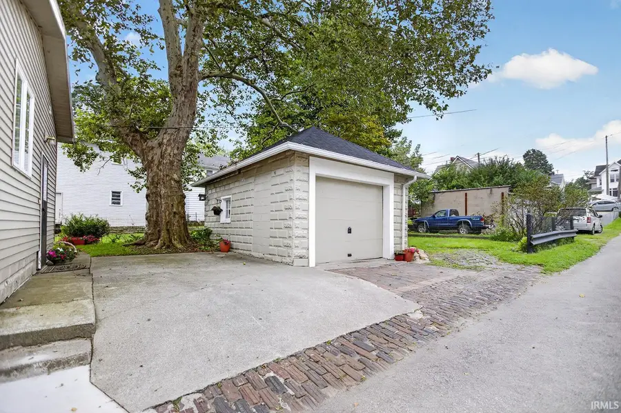 320 E Park Drive, Huntington, IN 46750 - #3