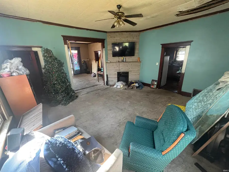 118 W 4th Street, Bicknell, IN 47512 - #3