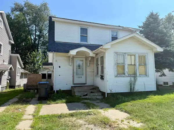 1906 Roys Avenue, Elkhart, IN 46516