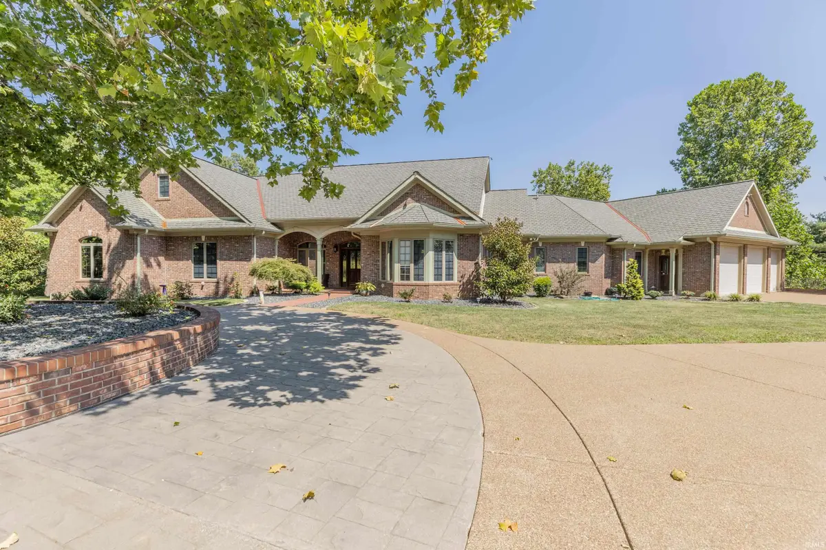 4801 Royal Oak Drive, Evansville, IN 47720 - #1