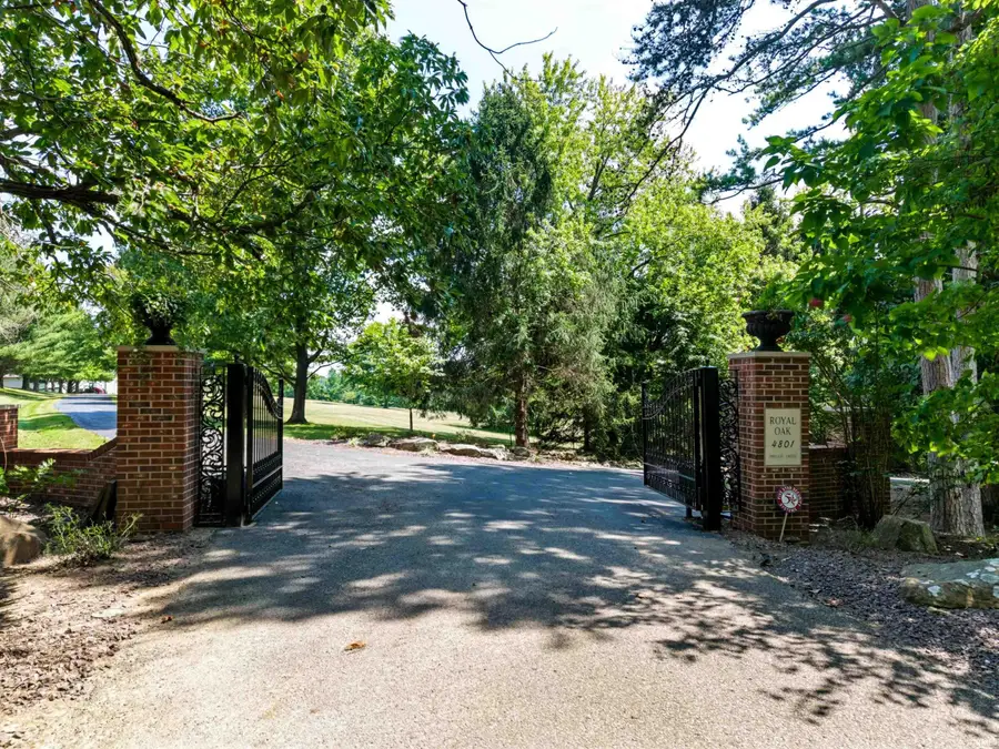 4801 Royal Oak Drive, Evansville, IN 47720 - #3